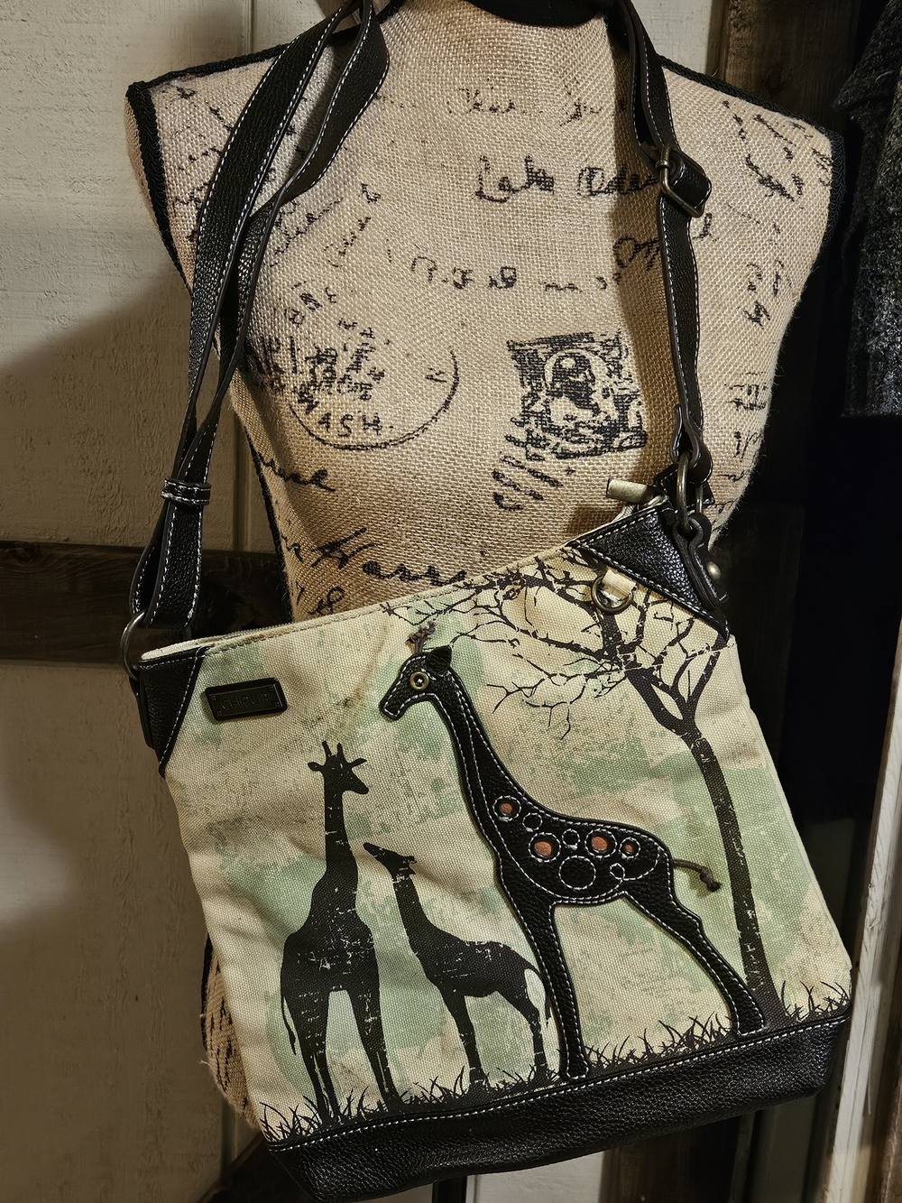 Chala Giraffe Crossbody